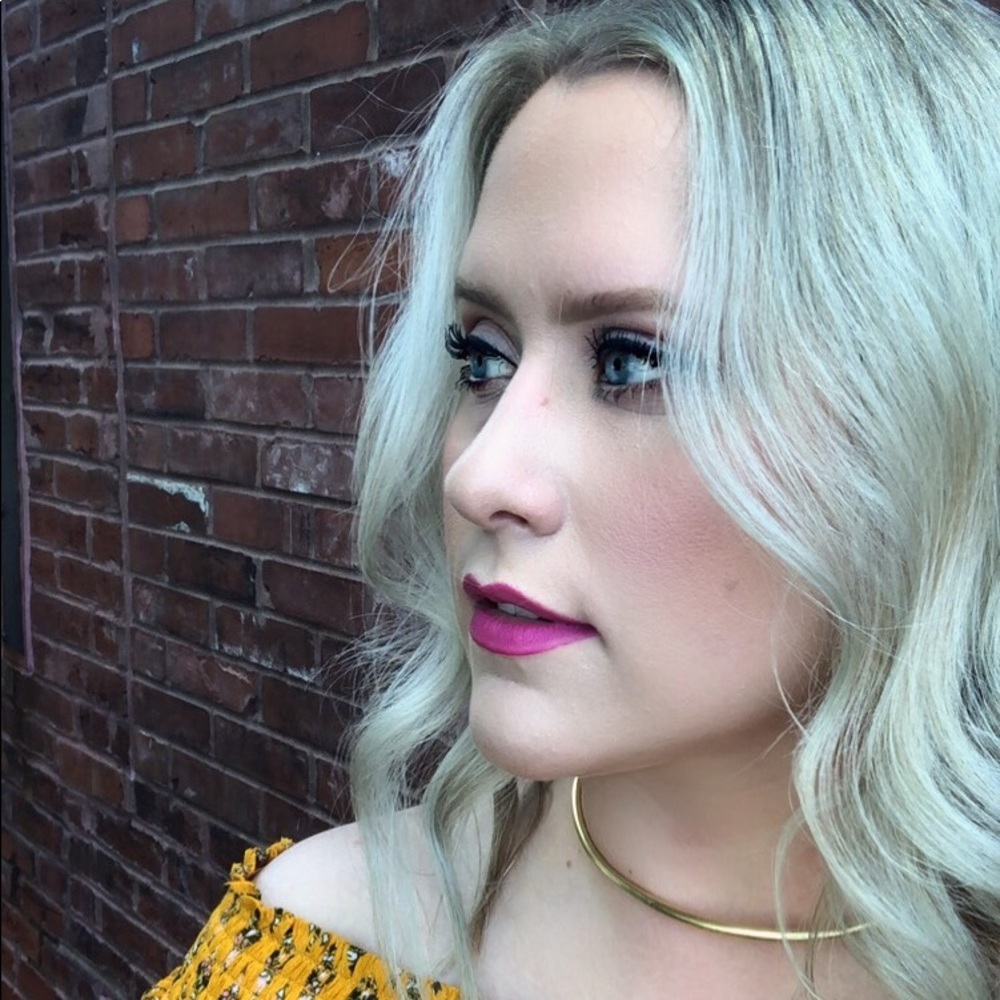 Meet your Posher, Melissa